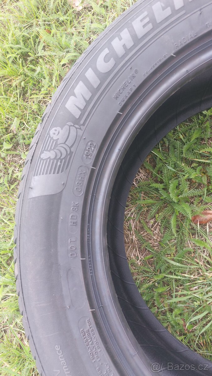 Prodám novou pneu. Michelin 225/55R17 - 3