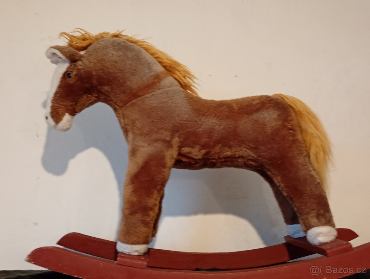 houpací koník - 3