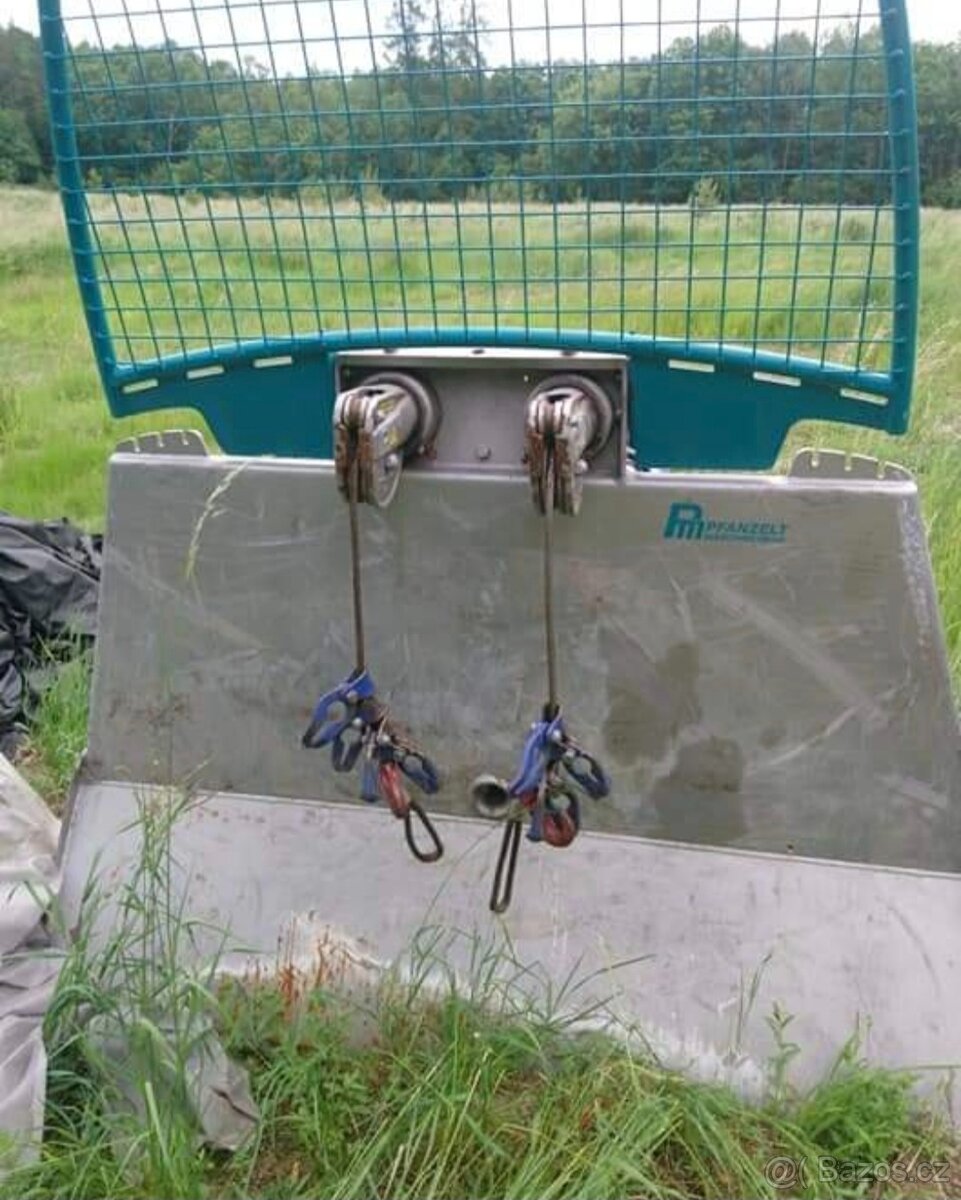 Naviják Pfanzelt P260 - 3