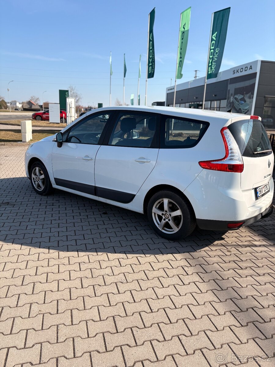 Renault Megane Scenic 1.6i - 3