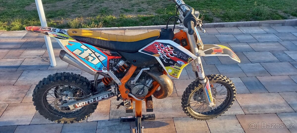 KTM 65 + náhradní díly + oblečení - 3