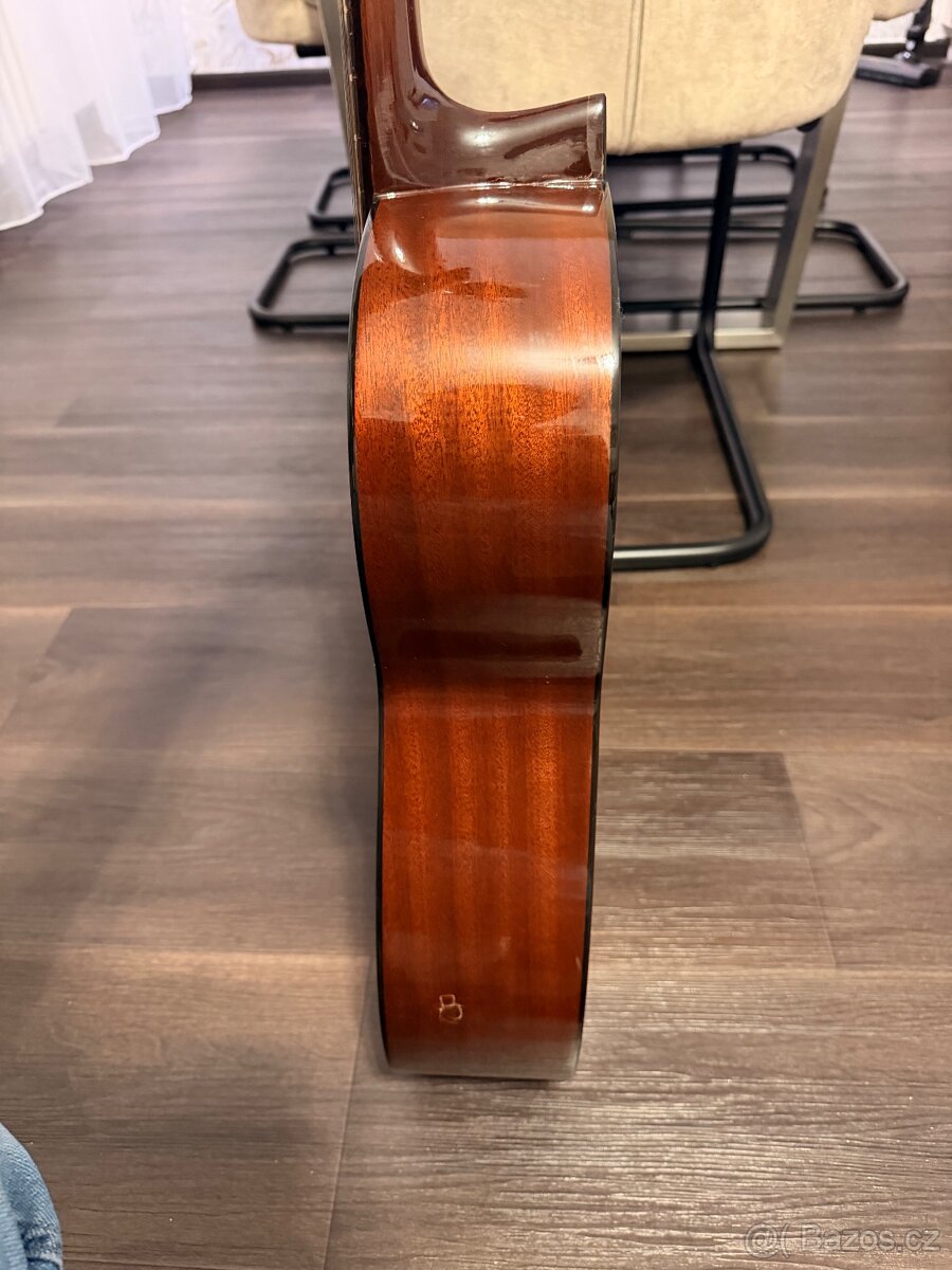 Kytara Höfner - 3
