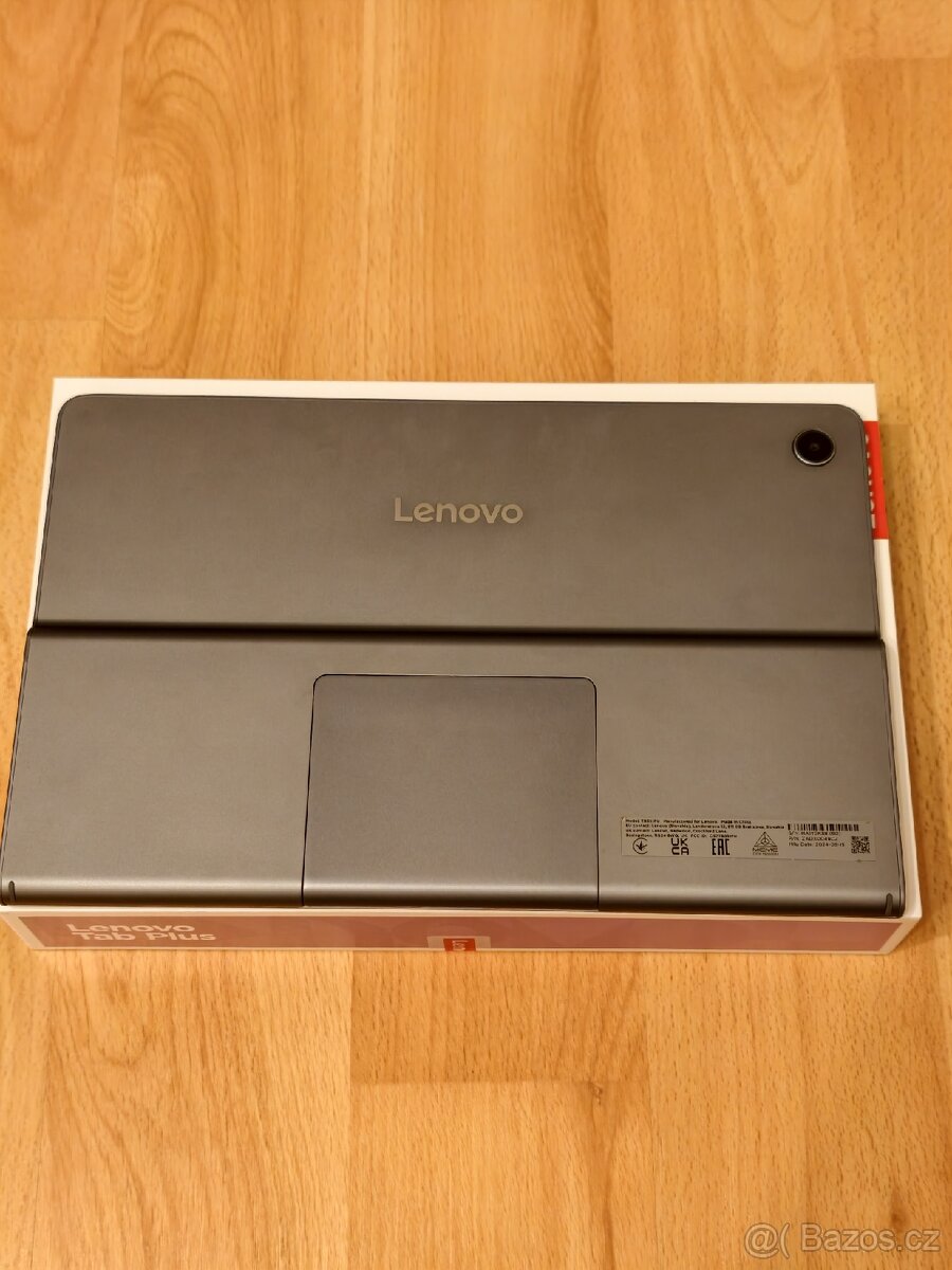 Lenovo Tab Plus - 3