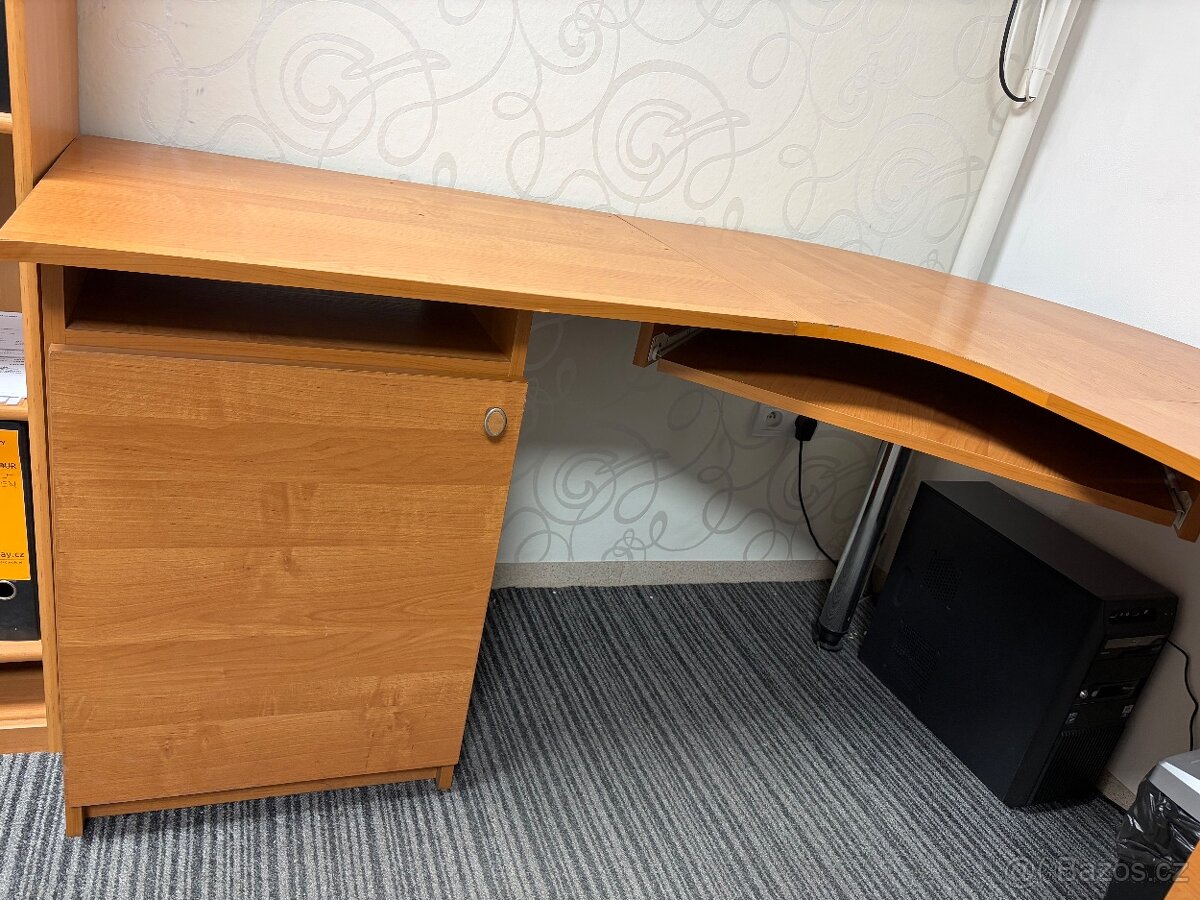 Rohovy psací stul 160x160 - 3