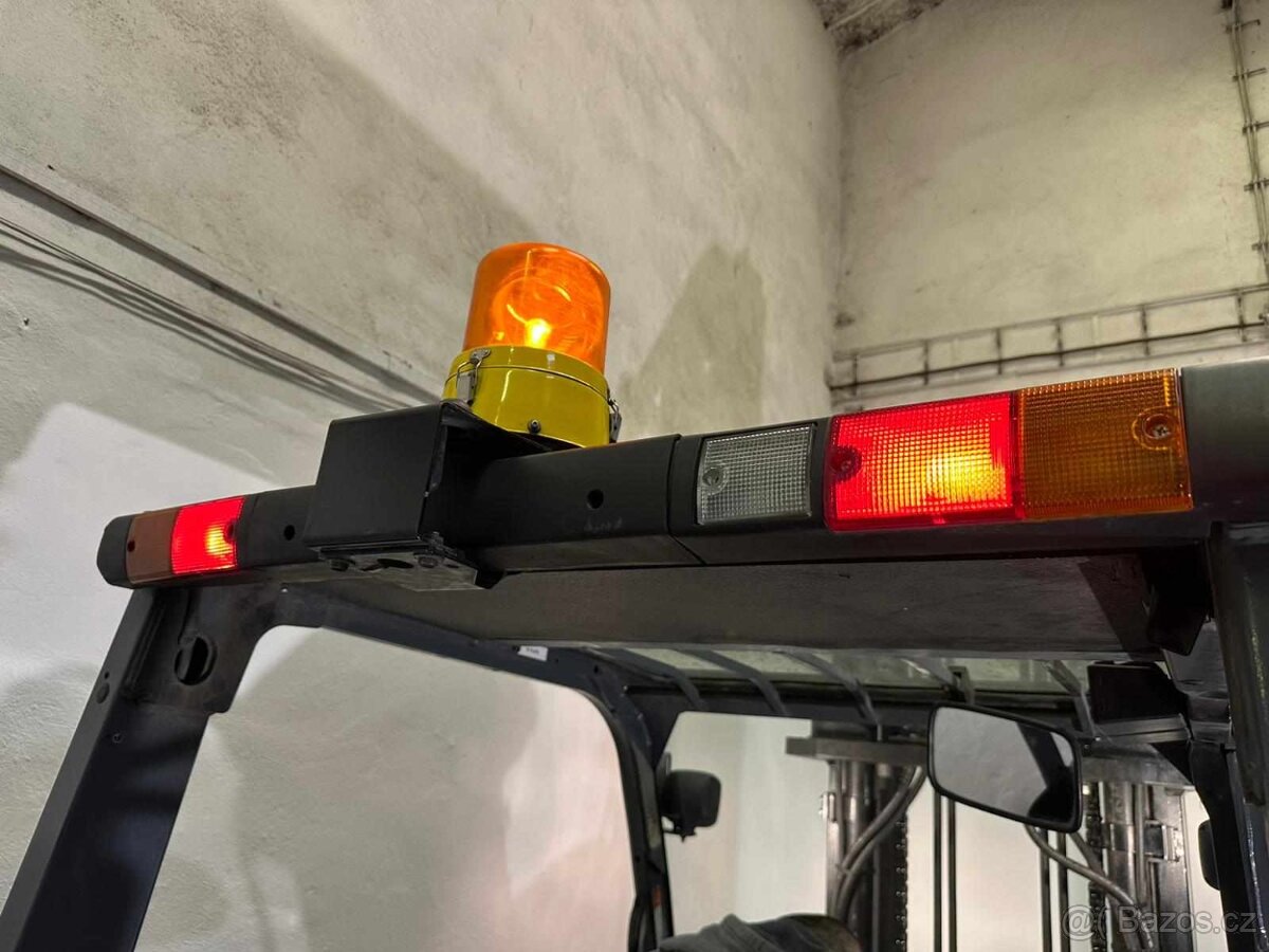 Vysokozdvižný vozík TOYOTA 4t, r.v. 2017 - 3