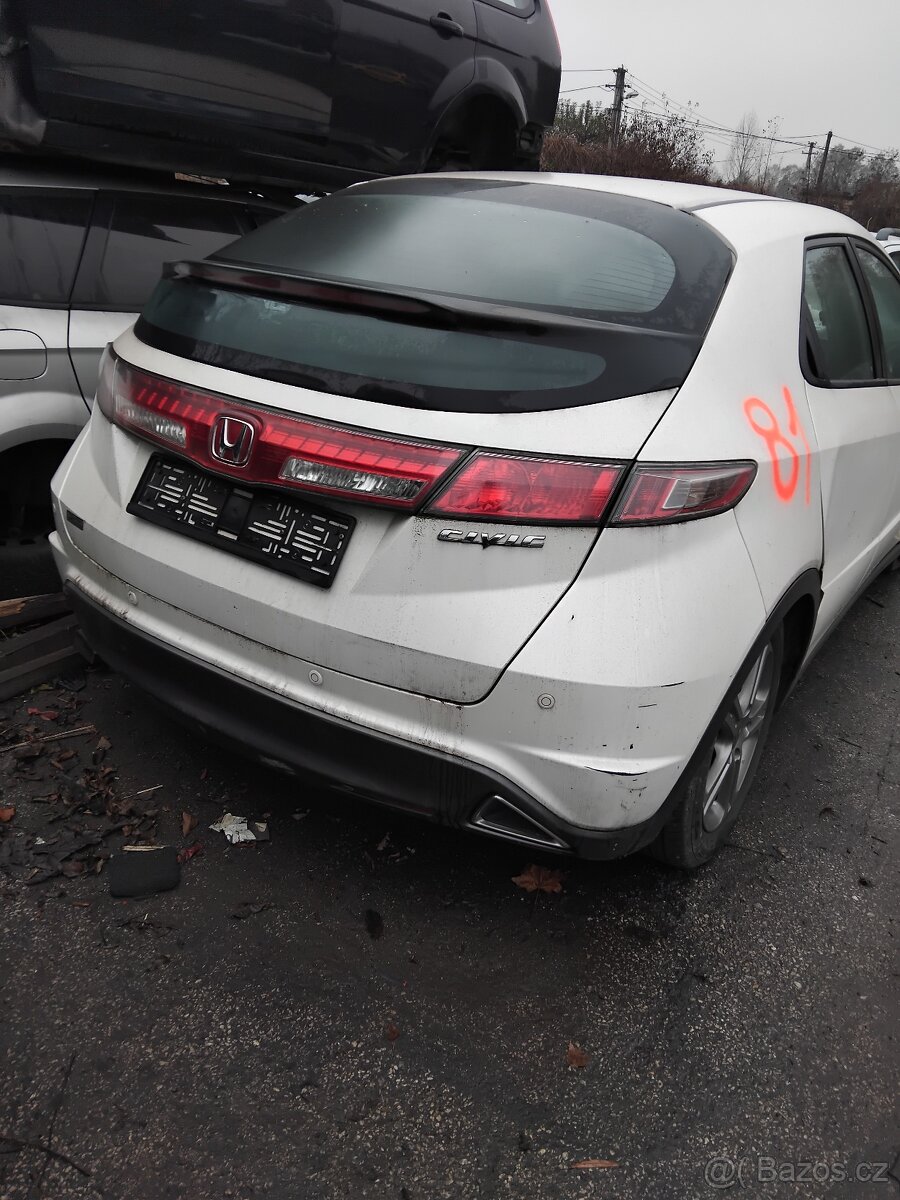 ND - Honda Civic 8g - 3