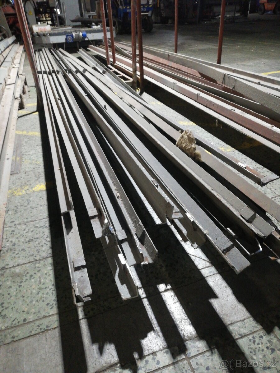 Traverzy, uhelníky, elka - 3