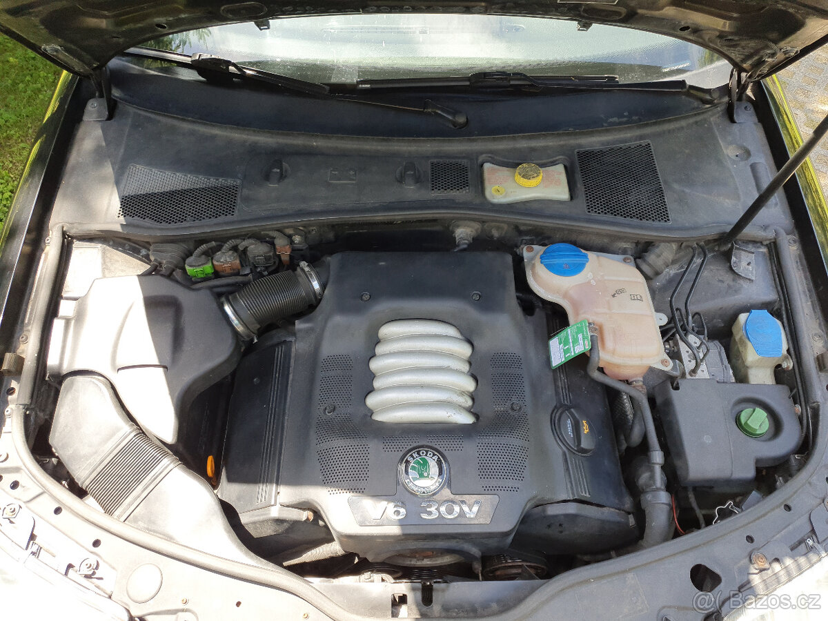 Škoda Superb 2.8 V6 manuál - 3