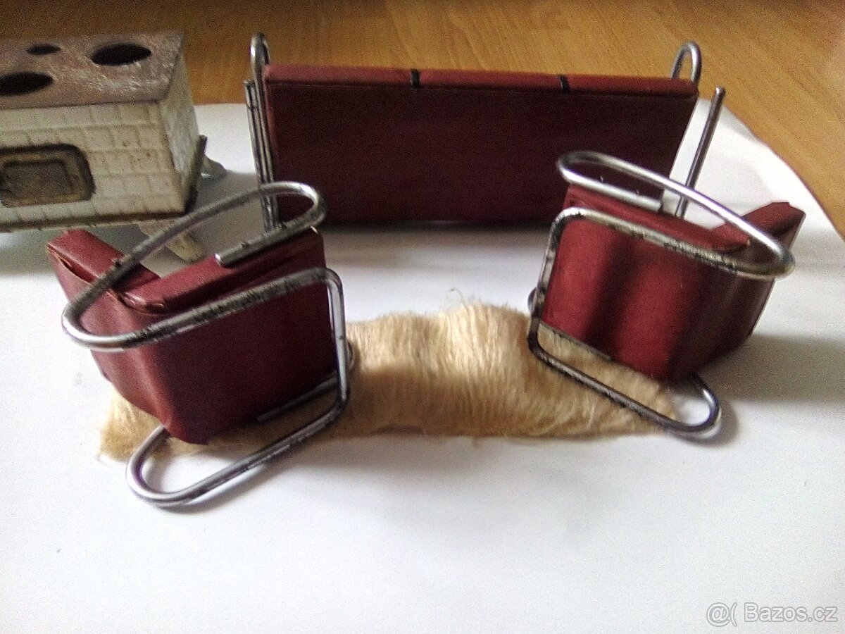 Prvorepublikový nábyteček pro panenky - 3