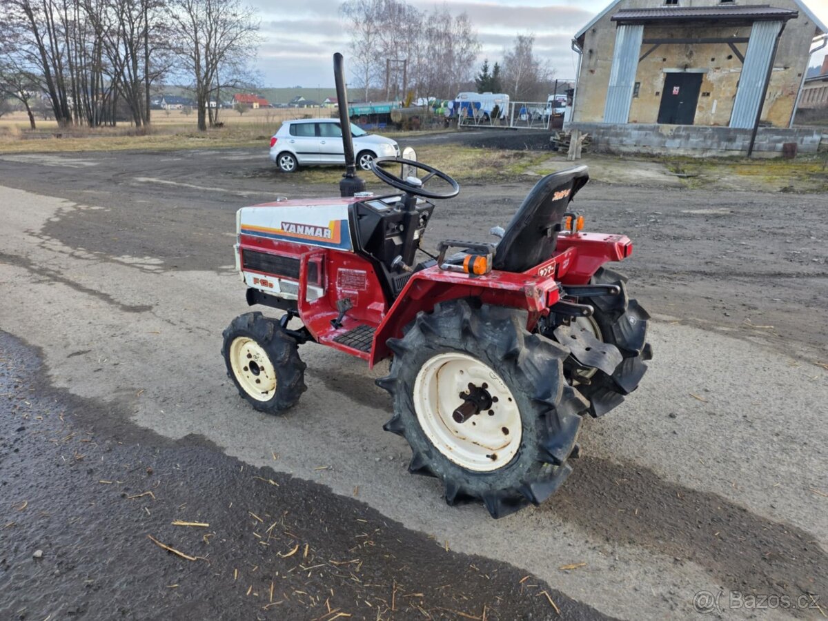 JAPONSKÝ MALOTRAKTOR YANMAR F13D 4X4 - 3