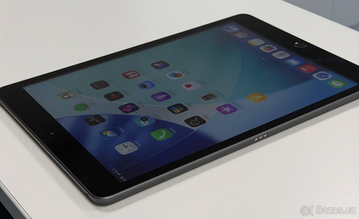iPad 8 generace ✅ 32GB Wi-Fi - 3