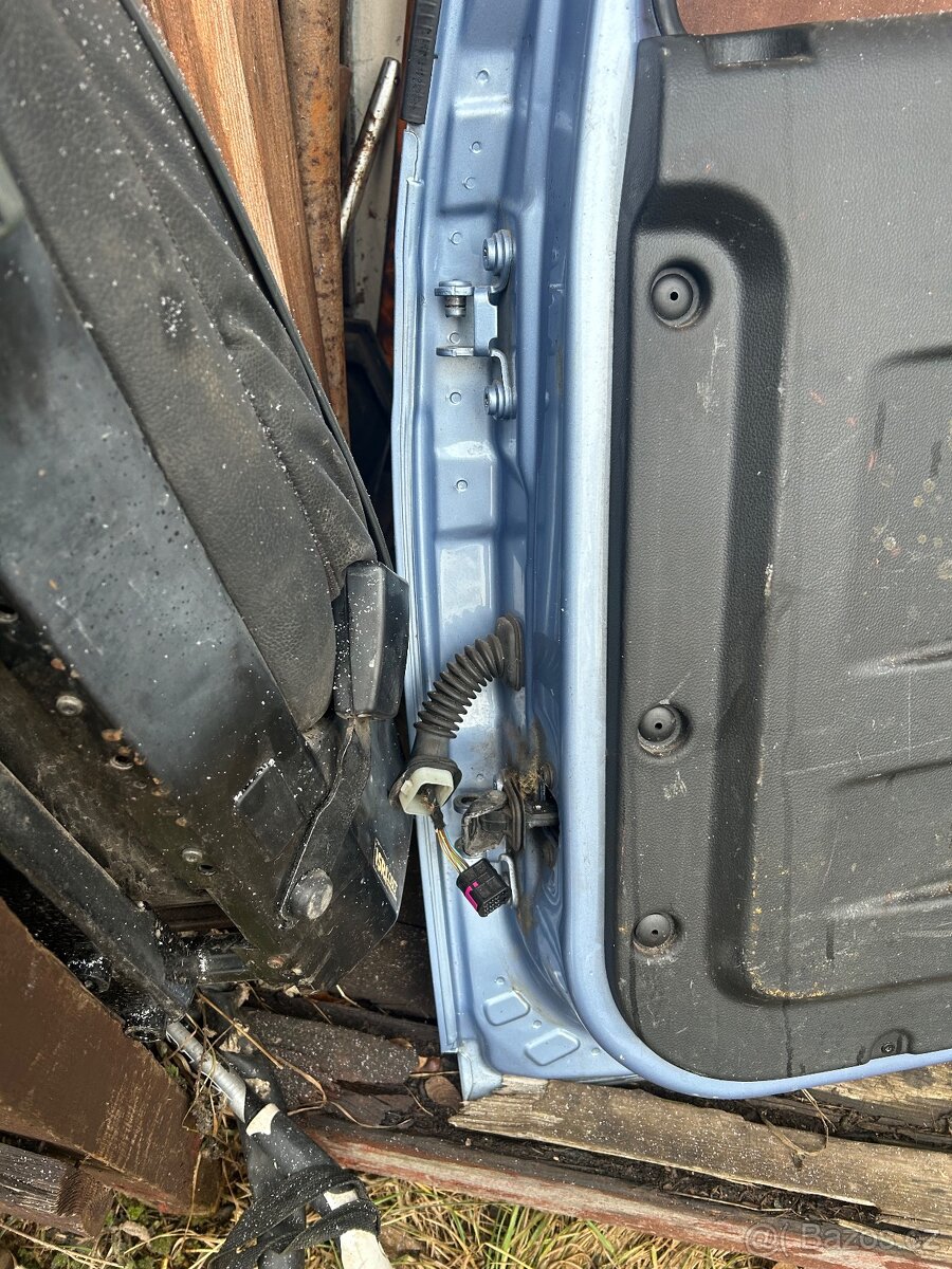 Prodám posuvné dveře škoda praktik - 3