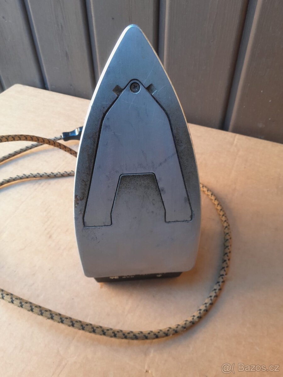 Retro žehlička ETA 0271 - 3