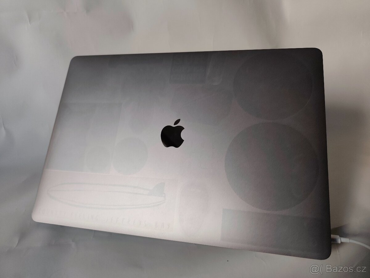 MacBook Pro 16” Zaruka na rok - 3