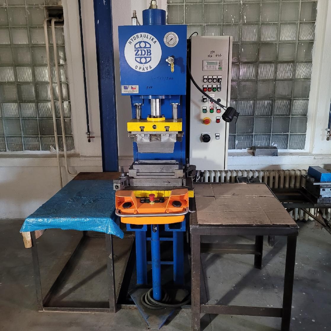 Prodáme hydrulický lis - 3