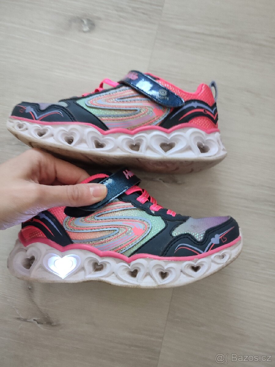 Dívčí svítící boty Skechers Heart lights, vel. 30 - 3