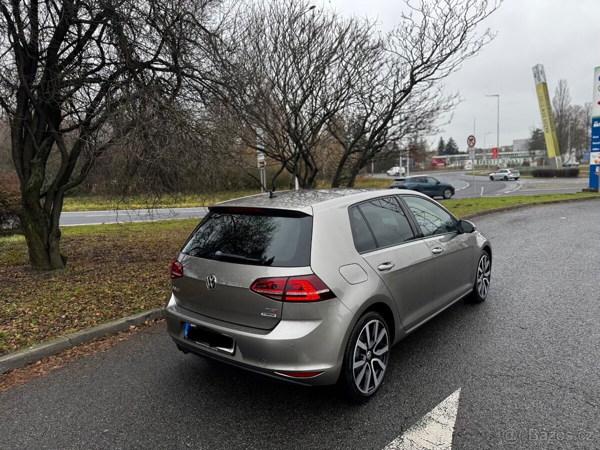 Volkswagen Golf 1.4 TSI 92kw, Edice 40 let, Výbava - 3