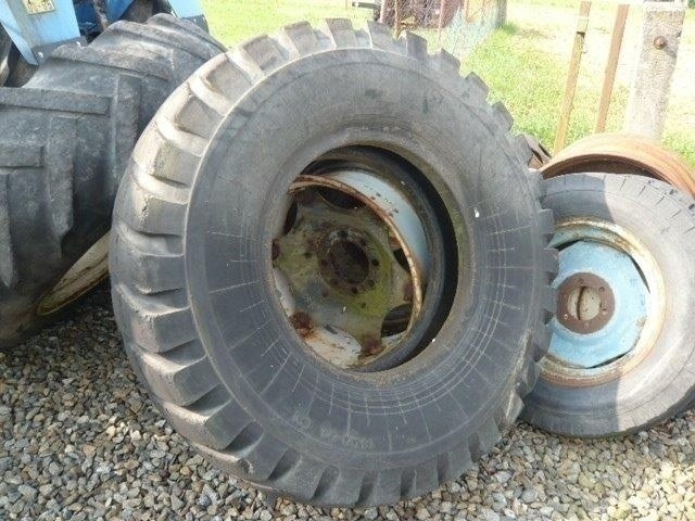 Nakladač HON UN-053, přední pneu pneumatika rozměr 14x24, ve - 3