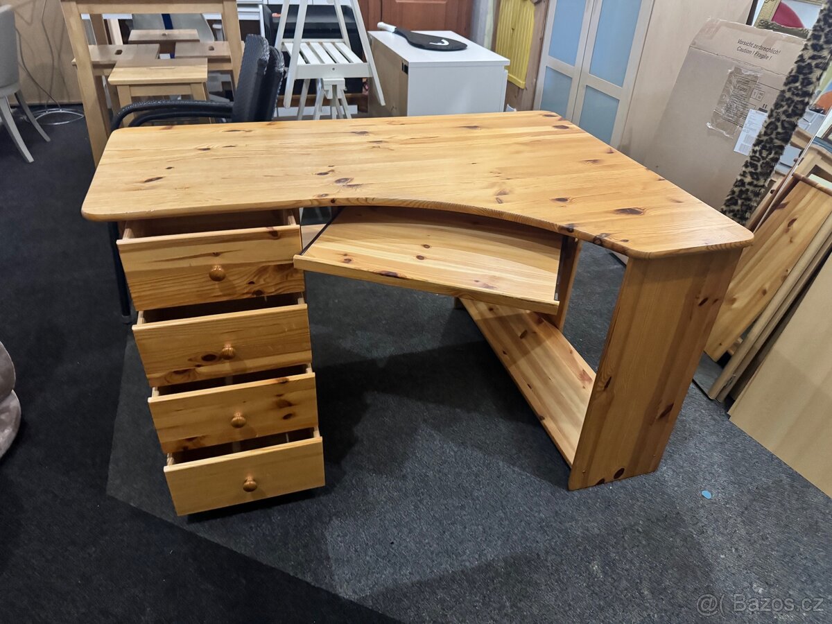 Hezký dřevěný rohový psací stůl se šuplíky z masivu - 3