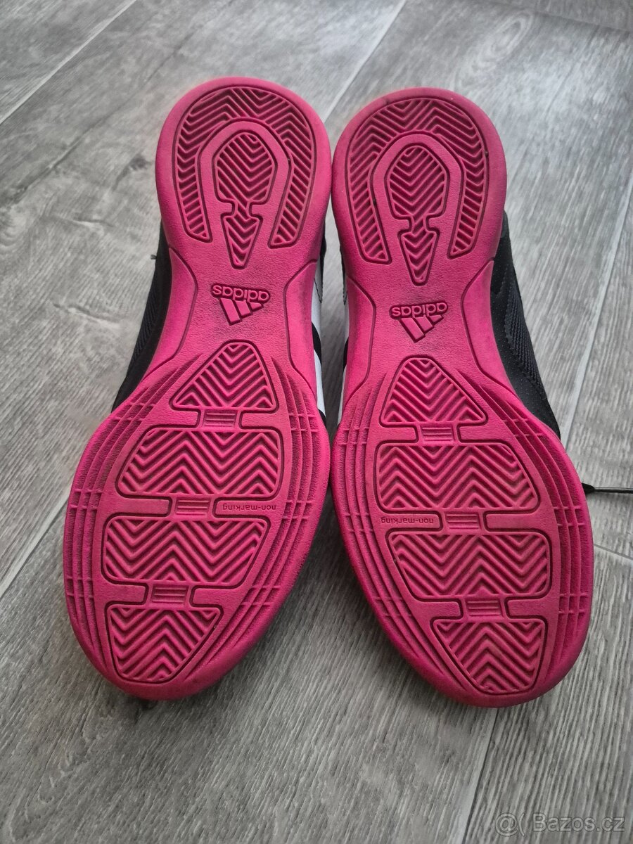 sálová obuv Adidas Predator - 3