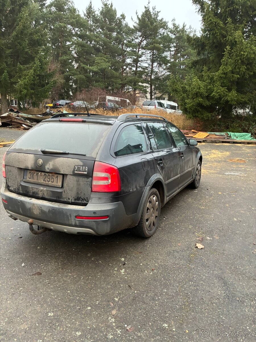 OCTAVIA 2 SCOUT 4X4 - 3