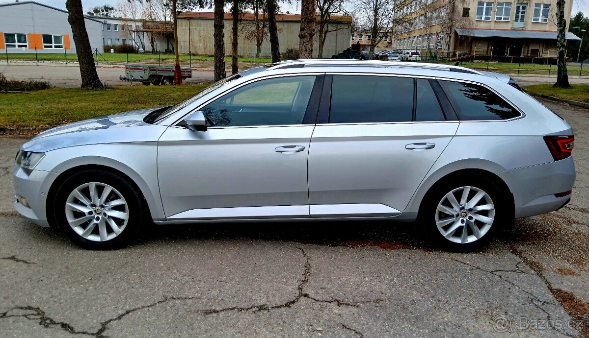 Superb Combi III, 2.0 Tdi STYLE. - 3