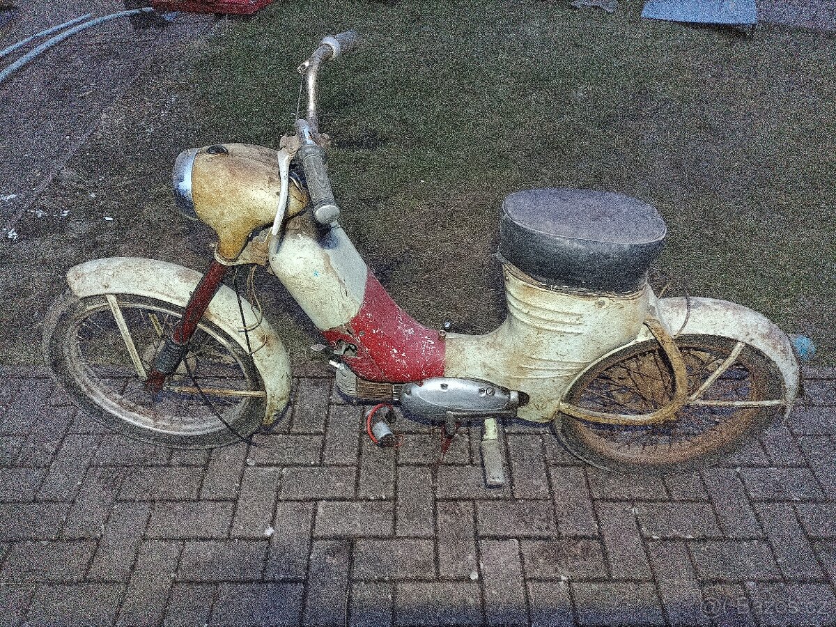 Jawa 550 pionýr, pařez - 3