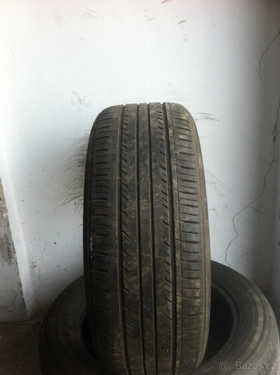 Letni pneu 235/55R17 - 3
