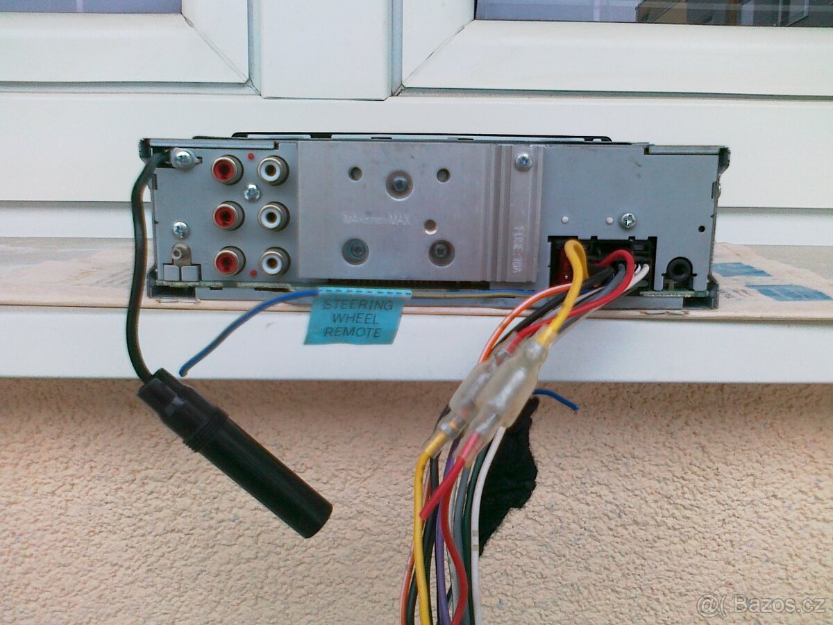Prodám autorádio JVC-- - 3