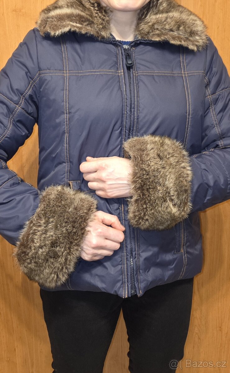 Dámská zimní bunda GAP - 3