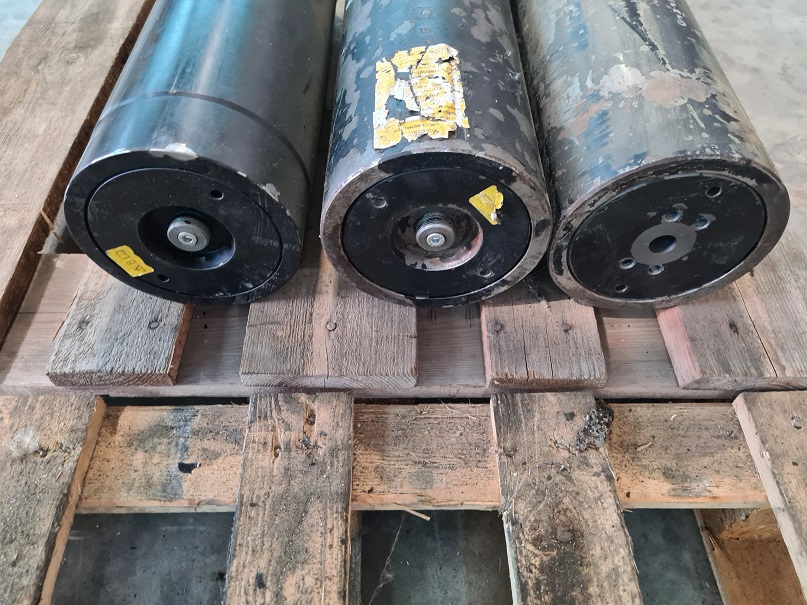 HYDRAULICKÝ VÁLEC VOLVO BSS L70, L90, L110,L120, L150, L180 - 3