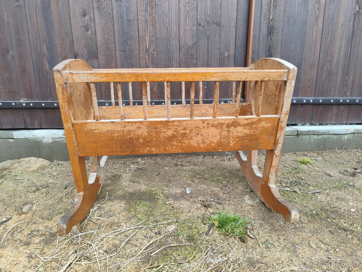 Stará kolíbka. - 3