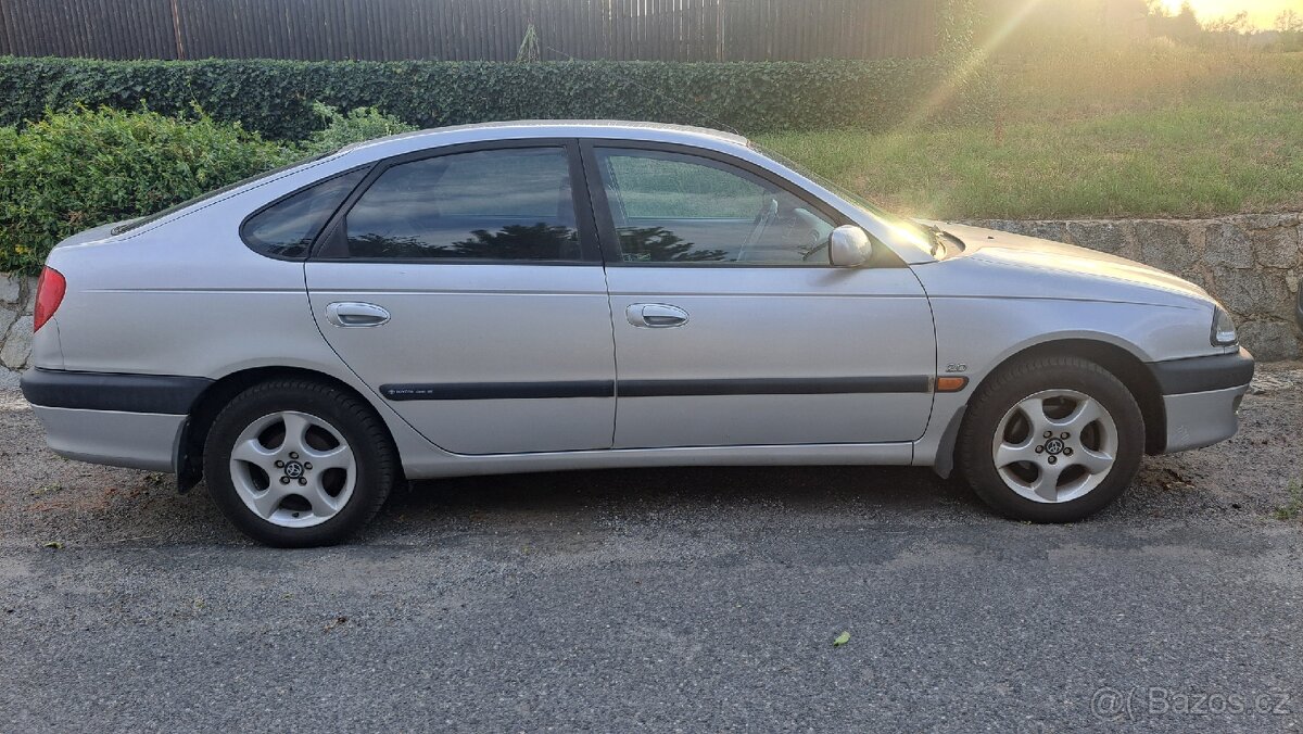 Toyota Avensis - 3