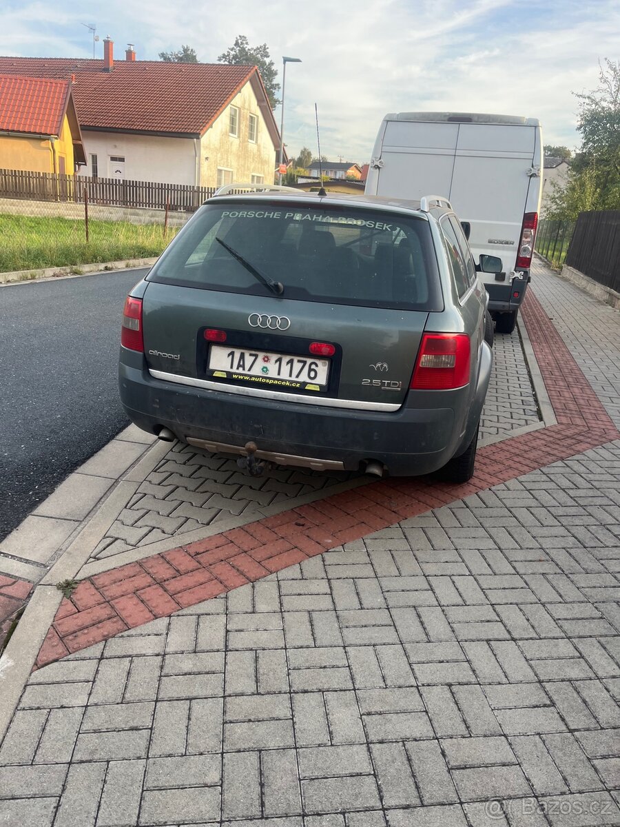 Prodám Audi allroad 2.5 tdi rok 2002 - 3