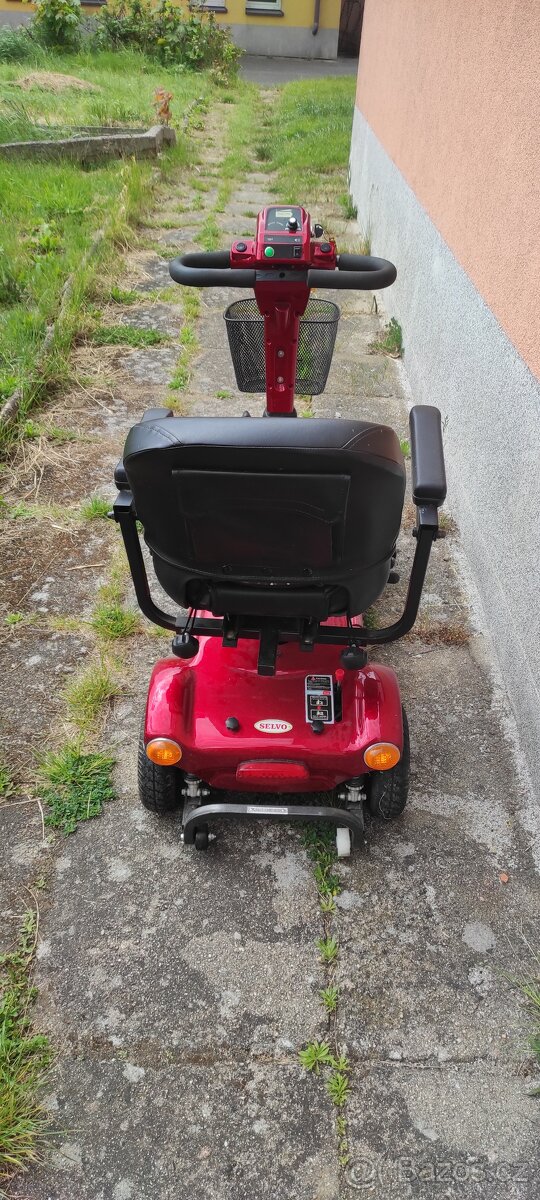 Elektrický invalidní vozík