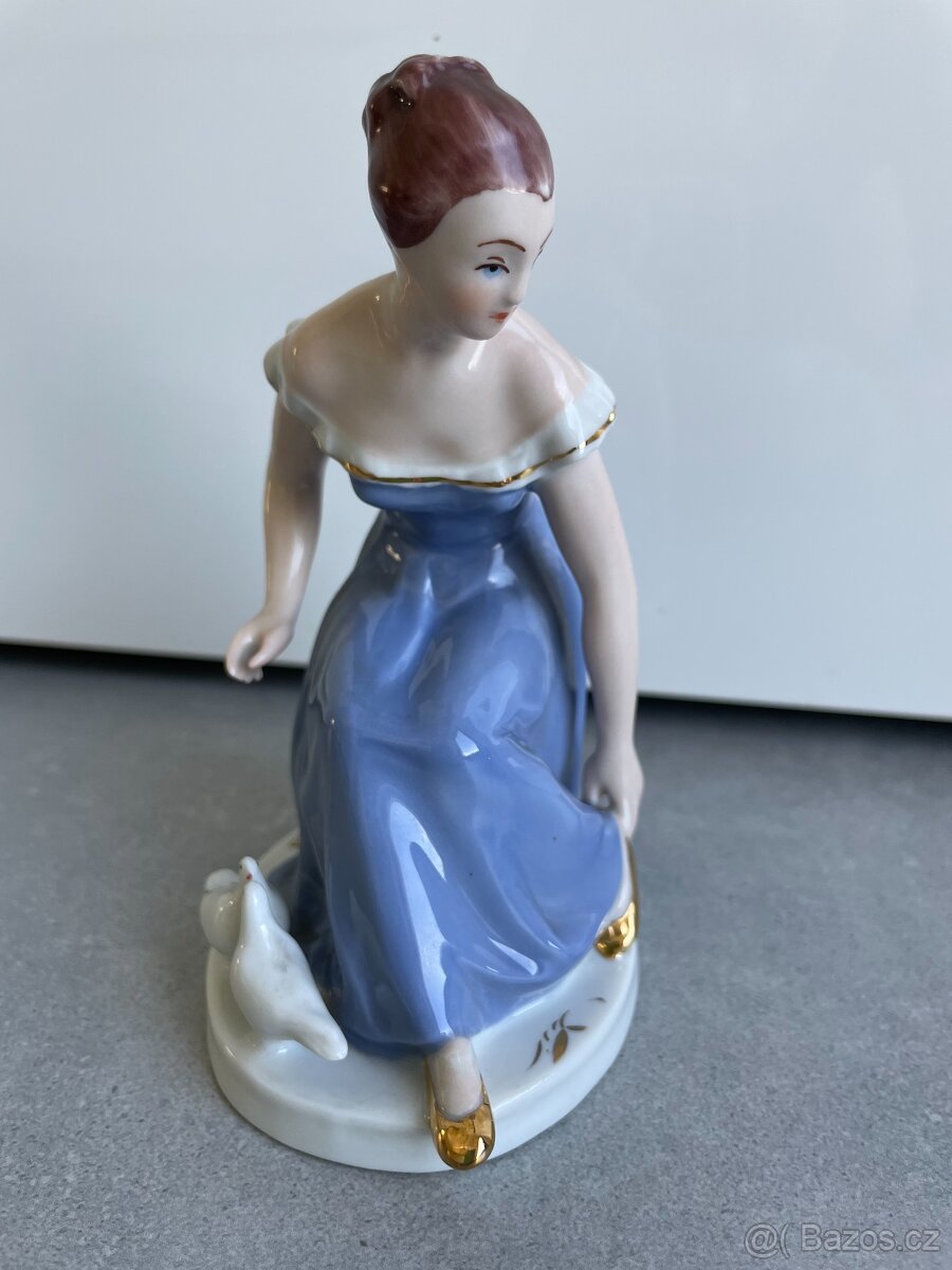 Porcelánová soška Popelky Royal Dux - 3