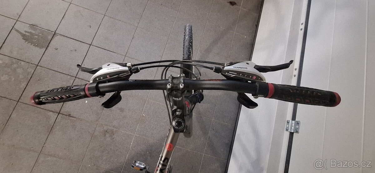 Trekové kolo Kellys - 3