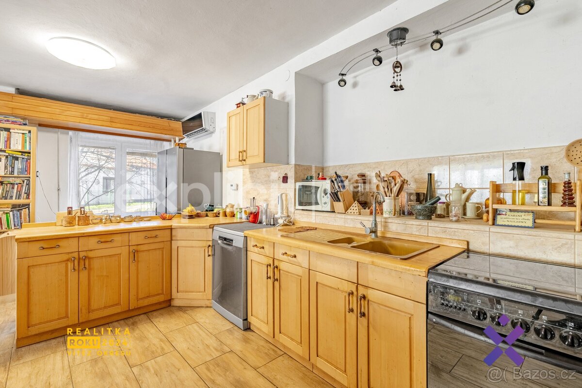 Prodej rodinného domu 250 m², Plumlov - Soběsuky - 3