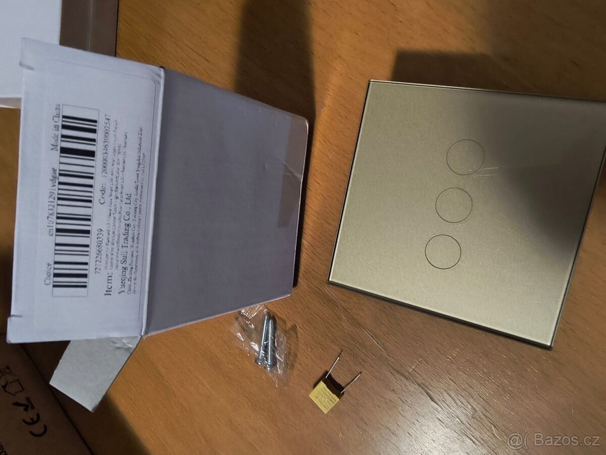 Tuya smart WiFi trojitý vypínač, bez N vodiče, zlatý dekor - 3