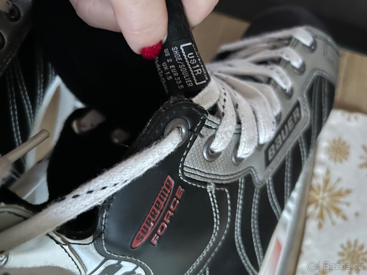 Dětská hokejová výstroj + brusle - 3