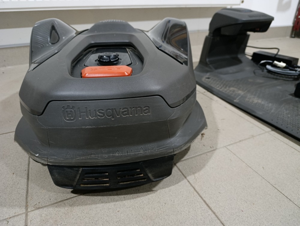 Robotická sekačká Husqvarna Automover 405XE NERA, v záruce - 3