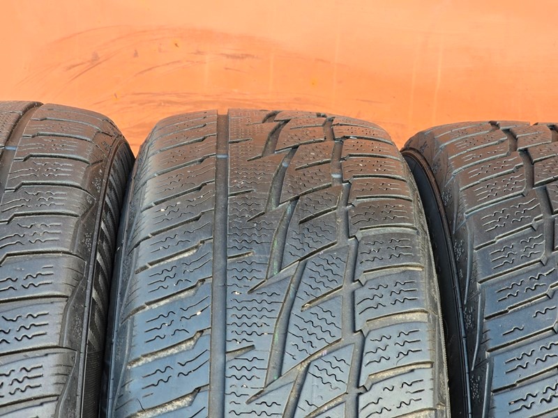 Zimní Matador 215/60/16 XL - 3