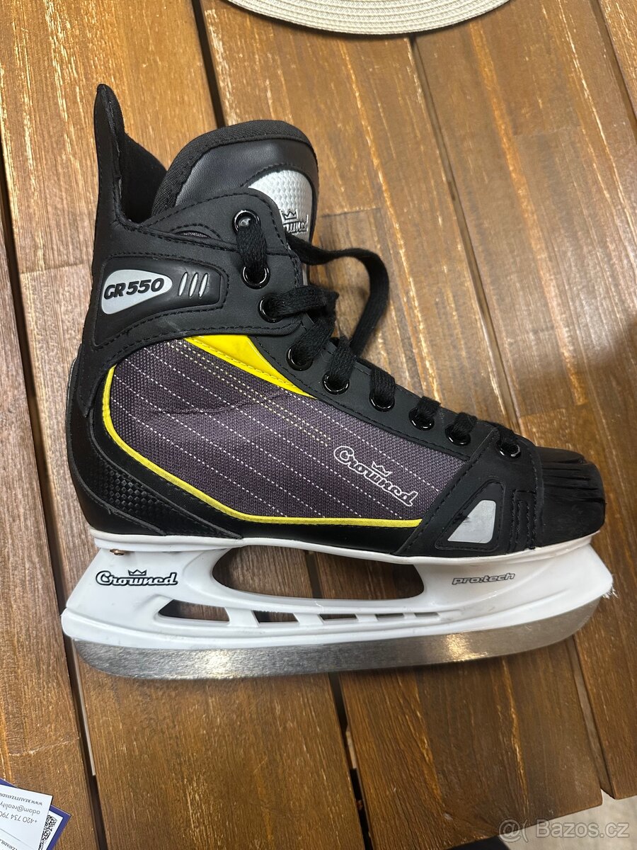 Prodám hokejové brusle vel. 40 - 3