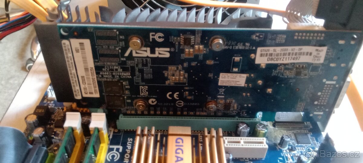 Základní deska gigabyte - 3