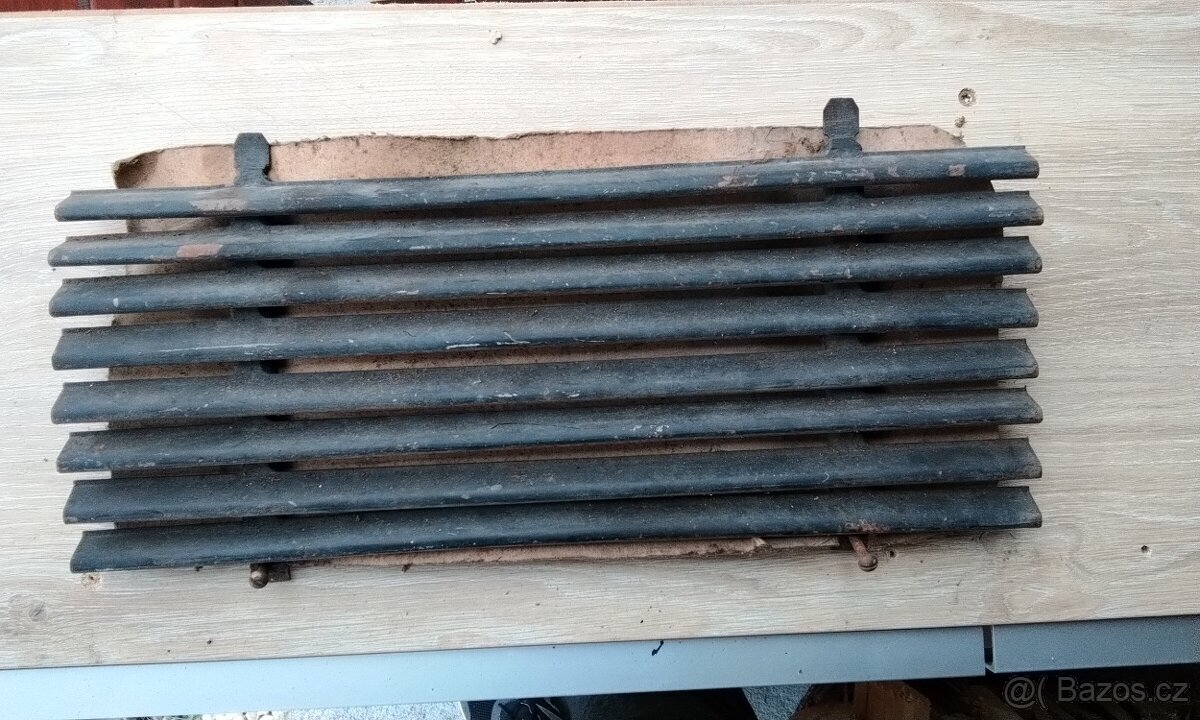 Mřížka blatníku Škoda 110 R a 100L - 3