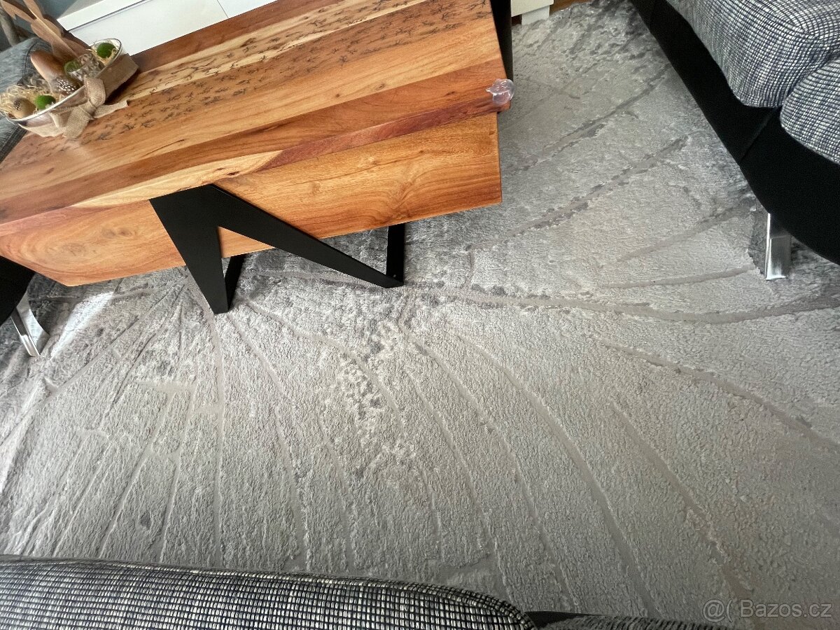 Krasny sedy koberec - 3