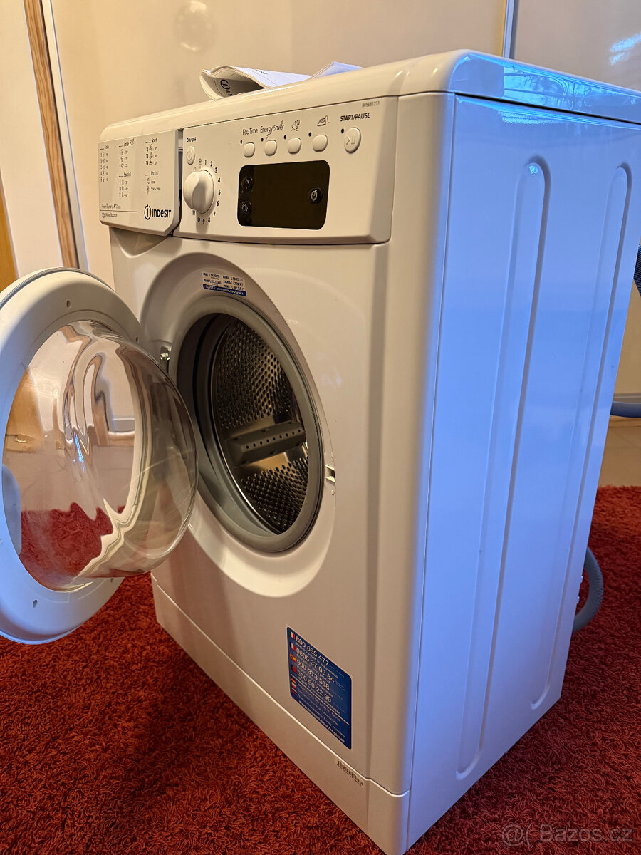 Pračka INDESIT - 3