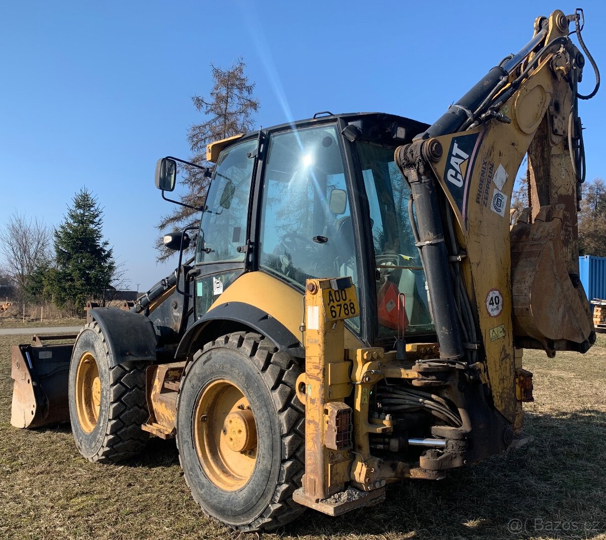 Kolový traktor-bagr Caterpillar 434E - 3