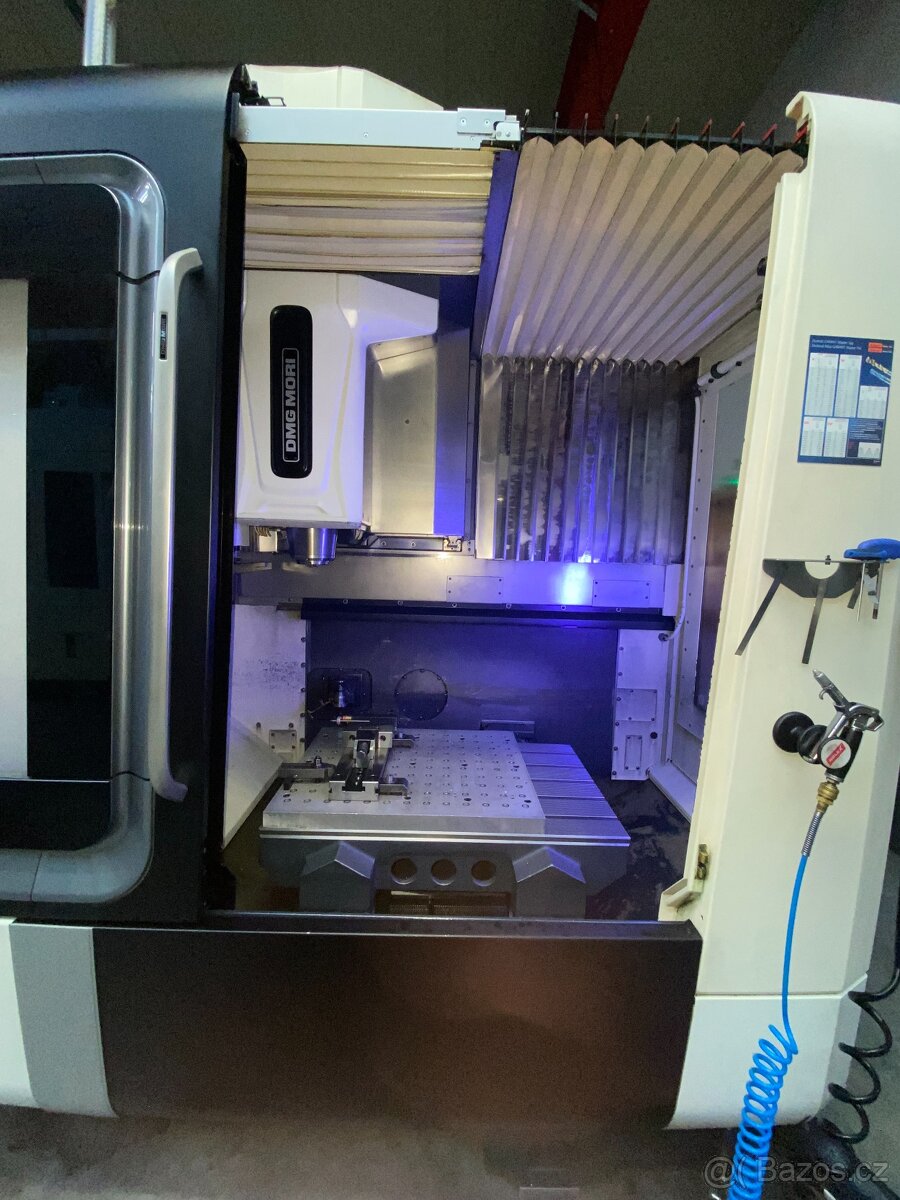 Obráběcí centrum DMG MORI DMC 650V - 3
