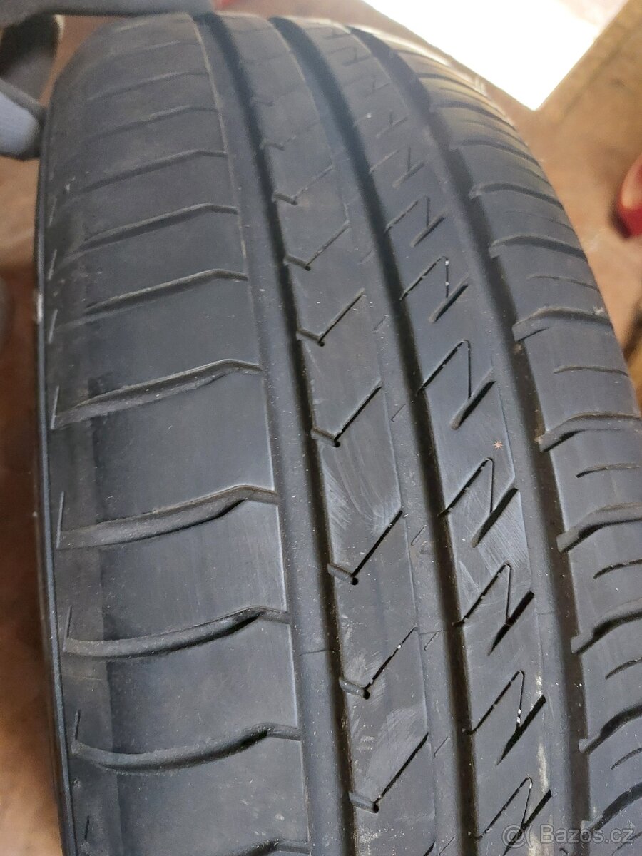 Pneu Laufenn 195/65 r15 - 3